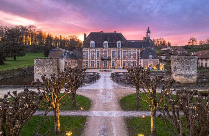 Romantic Épernay Getaway | Champagne Tasting & Château Stay